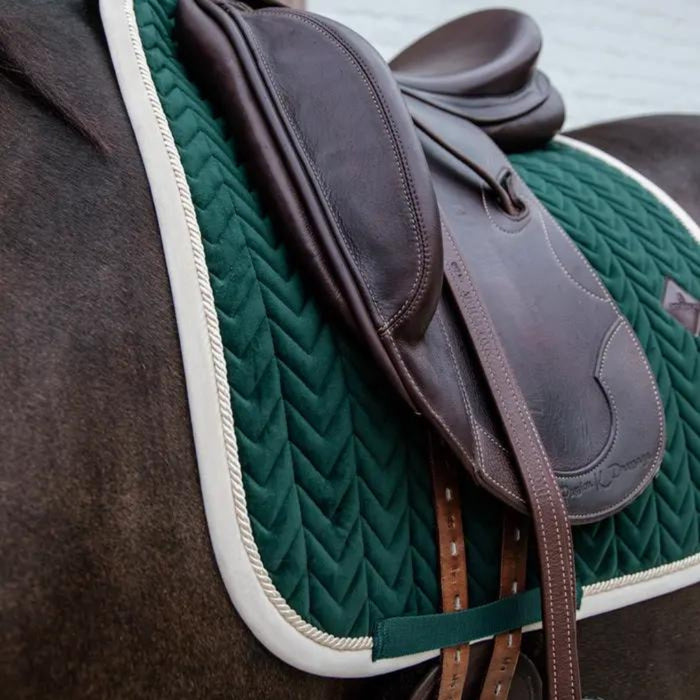 Kentucky Horsewear Saddle Pad Velvet Contrast Dressage